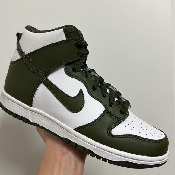 ⭐️🤍🤍NIKE DUNK HIGH GS SNEAKERS🤍🤍